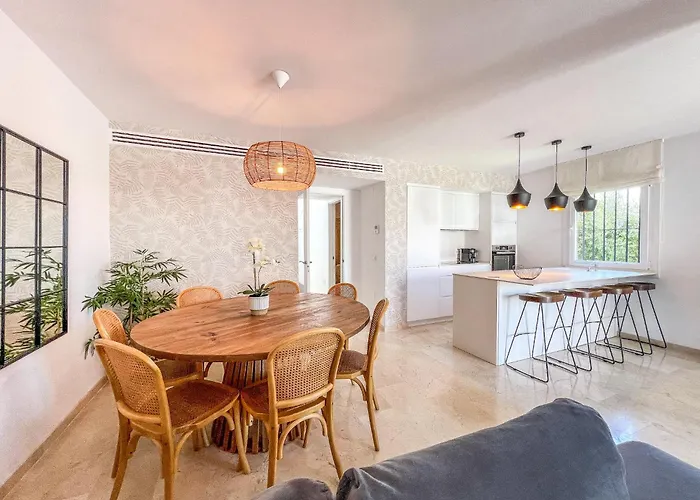 Hanami Casa Principe Felipe * Estepona